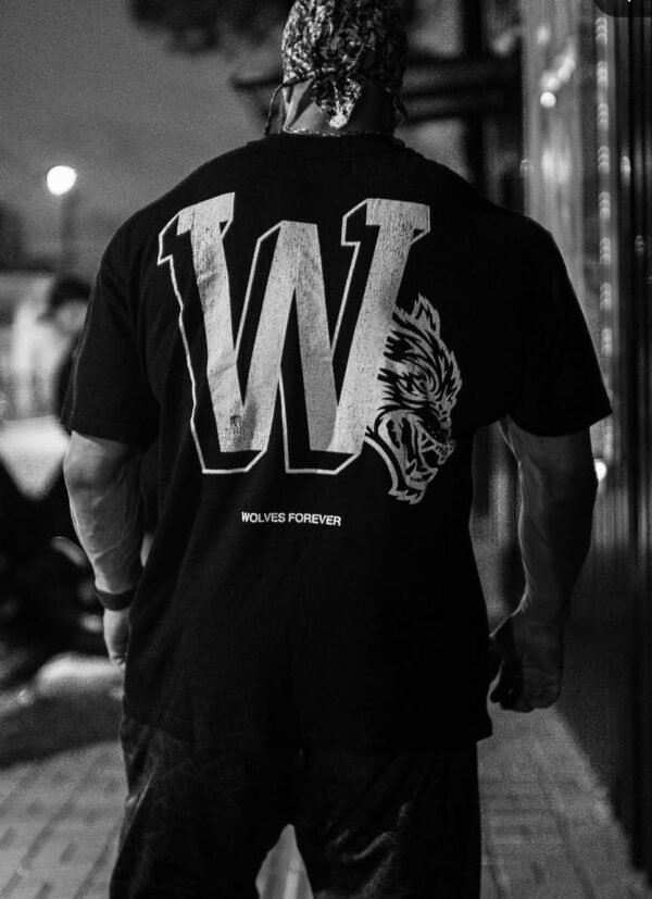 WOLVES FOREVER TEE