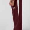 Captura de pantalla 2026-08-12 181017 Encore Track Pants