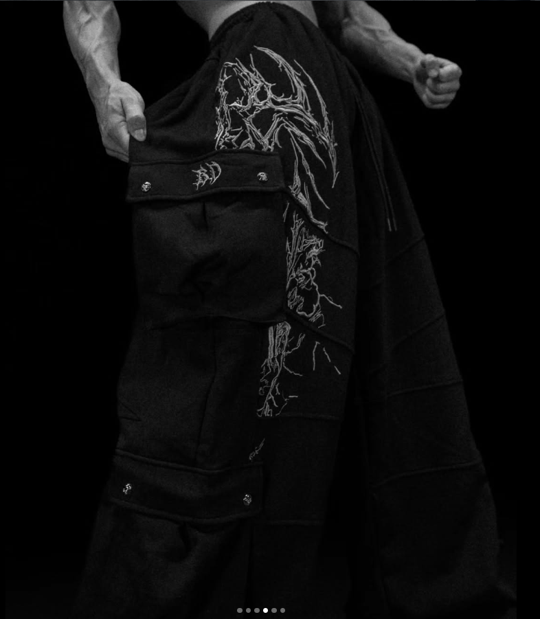 Captura de pantalla 2026-09-19 133509 Tactical Luxury Cargos (Void Black)